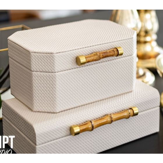 Cream Rectangular Box Tall Cream Box w/Bamboo Handle – Hollywood Interiors