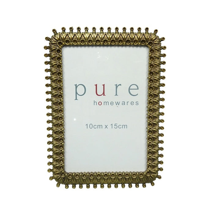Laura Gold Pewter Frame w/Frill