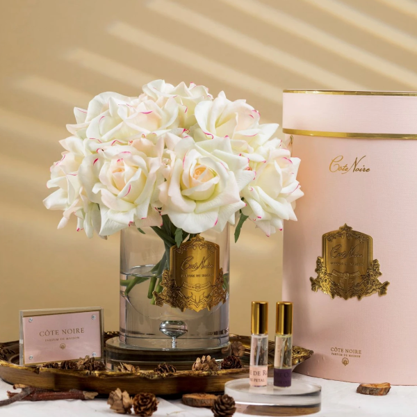 Twelve Rose Pink Blush/ gold badge/ pink box