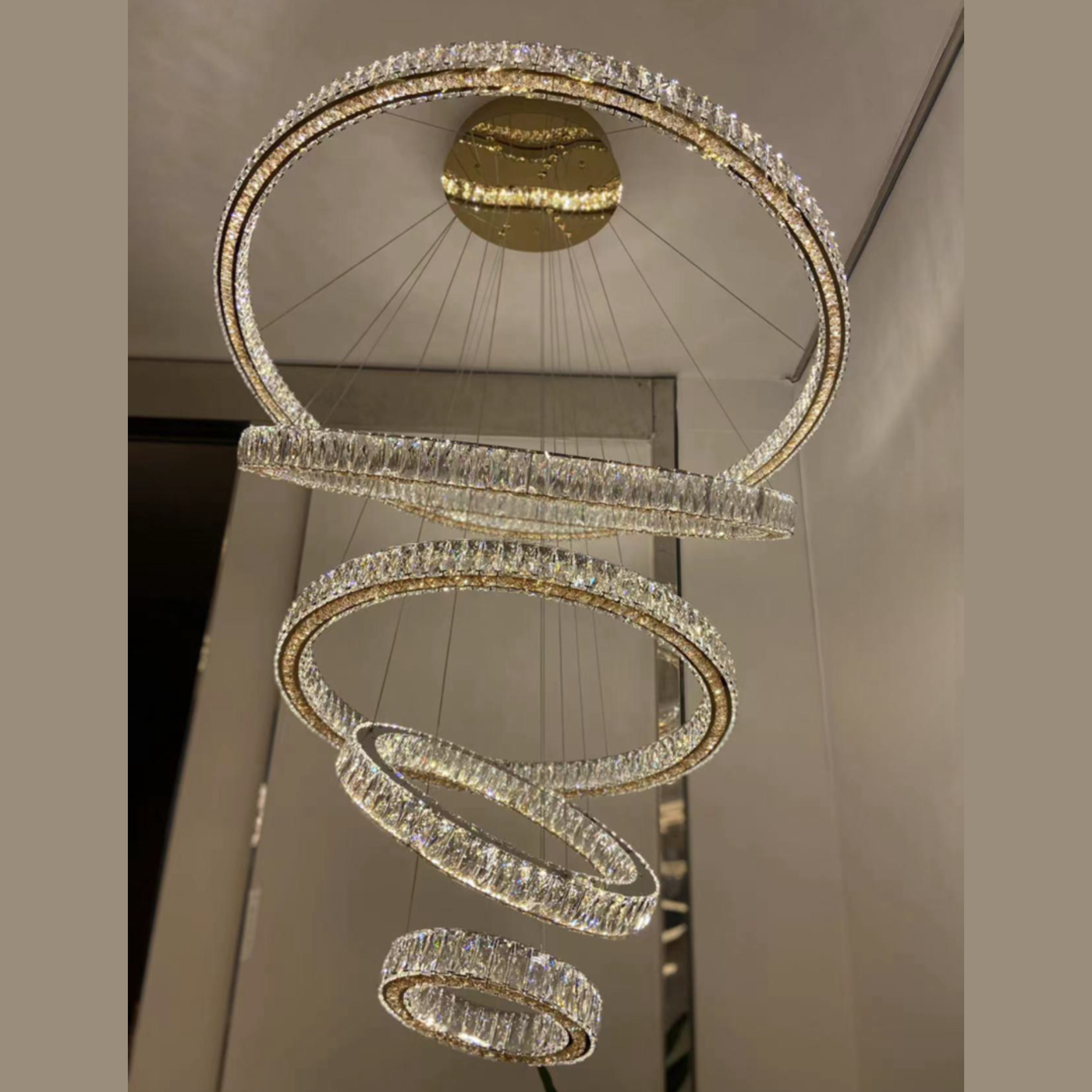 Alexa 5 Ring Chandelier