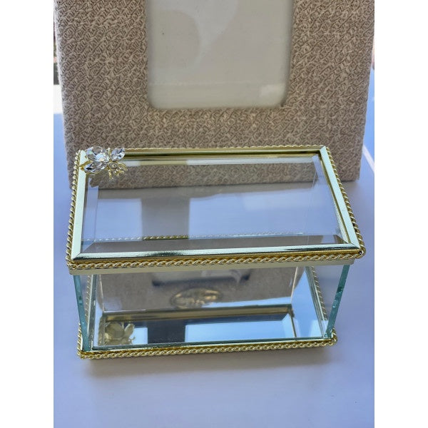 Gold Rectangle Glass Box w/ Bee Medium 13x8x7cm
